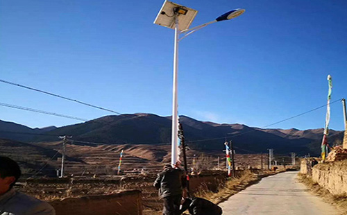 库尔勒智慧路灯安装必备设计要素：打造高效智能的城市照明系统