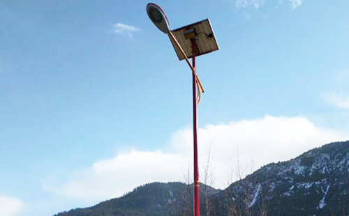 如何选择高质量的库尔勒太阳能路灯材料：全方位指南