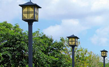 太阳能库尔勒庭院灯怎么选亮度与续航更耐用