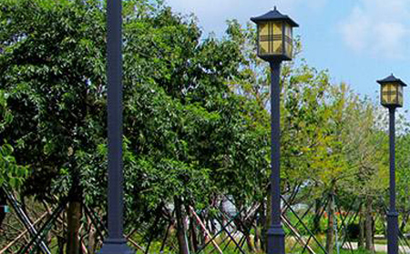 太阳能库尔勒庭院灯价格为何差三倍？关键看这几点