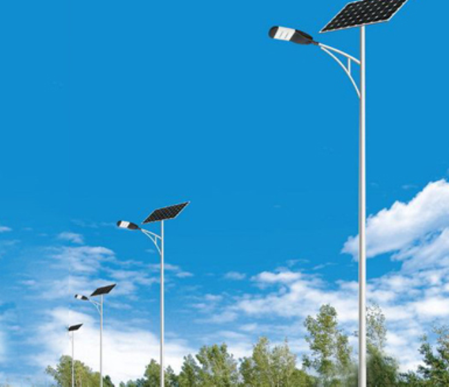 库尔勒太阳能路灯维护时，这些细节别忽略！